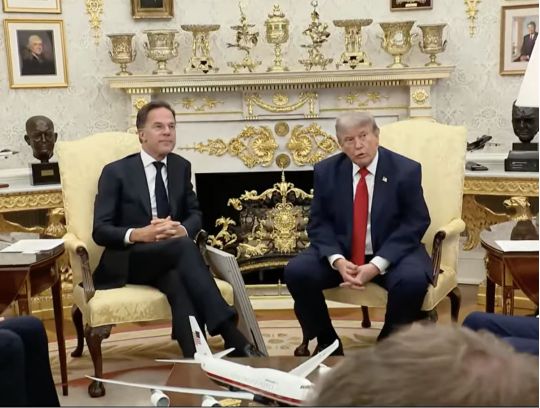 Трамп заявив, що Україна не здає позиції, фото скриншот відео