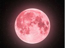 Что ждать от клубничной луны