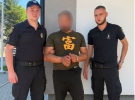 Поліцейські затримали вандала, фото Нацполіції