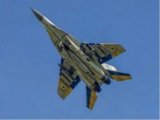 Літак розбився під час виконання бойового завдання, фото з відкритих джерел