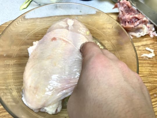Соковита куряча грудка