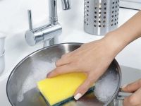 Звичайний чайний пакетик врятує сковорідку від стійкого нагару: як працює лайфхак