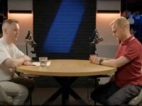 Шабунін, який списався із ЗСУ через втрату зору та купив собі «Теслу», після критики військових заявив, що авто&nbsp;— для дружини
