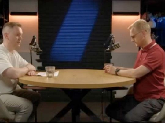 Шабунін, який списався із ЗСУ через втрату зору та купив собі «Теслу», після критики військових заявив, що авто&nbsp;— для дружини