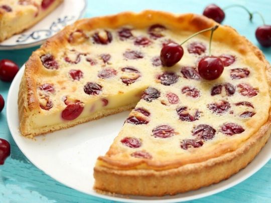 Рецепт вкусного пирога с черешней