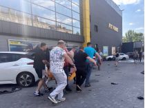 Росіяни обстріляли 2 липня фітнес-центр у Запоріжжі — Фото: Запорізька ОВА