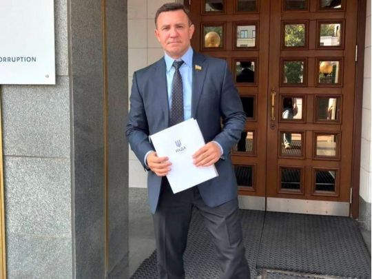 Тищенко перед початком судового засідання