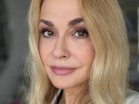 Без муки и сахара: Ольга Сумская приготовила диетический вишневый пирог