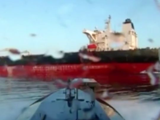 Морской дрон СБУ поразил российский танкер Blue в Черном море - Фото: скриншот видео