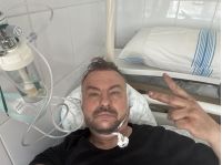 Советник министра обороны "Флэш" в больнице, фото соцсети