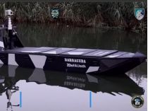 ВМС ЗСУ показали удар морського дрона Barracuda по окупантах&nbsp;— Фото: скріншот відео