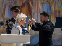 «Ніхто не скасує»: Зеленський нагородив Урсулу фон дер Ляєн особливим орденом