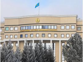 Казахстан вимагає припинити атаки на танкери з його нафтою у Чорному морі