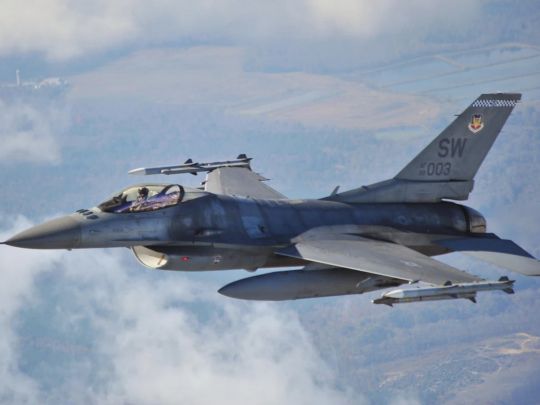 Літак F-16
