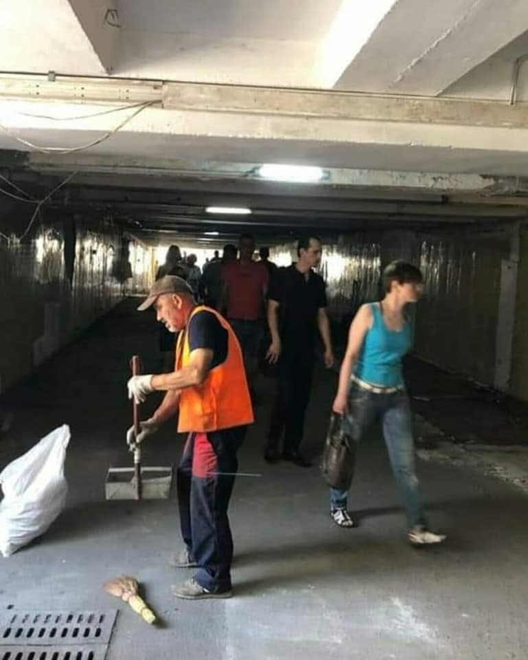 На Шулявке подземный переход очистили от МАФов