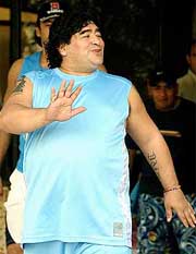 29s11 Maradona1.jpg (16160 bytes)
