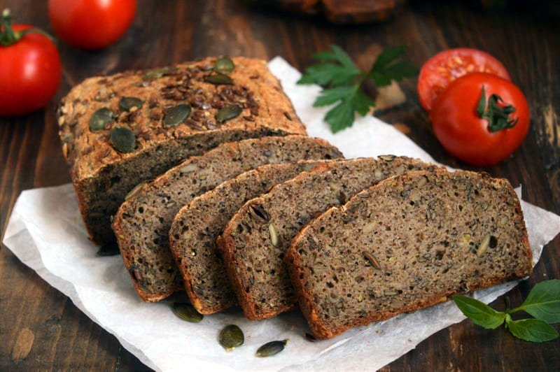 Легкий рецепт ароматного домашнего хлеба: вкусно и полезно (фото. 