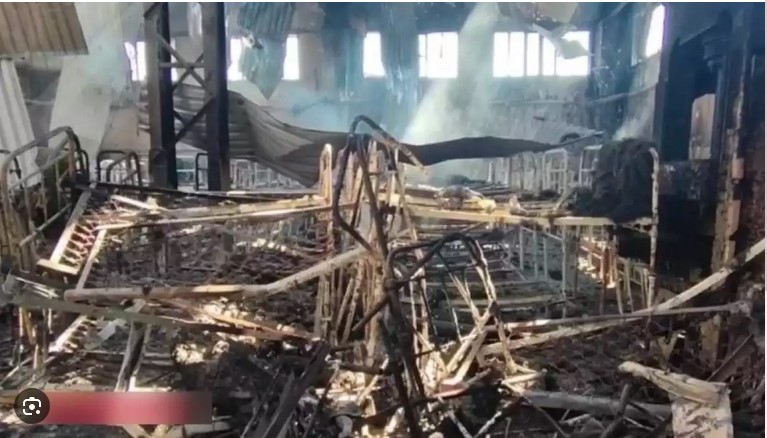 «Барак 200» після влаштованого російськими окупантами теракту. Фото з відкритих джерел
