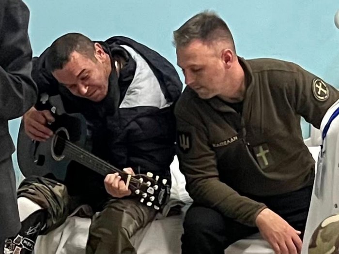 Основна ціль, каже Микола Клим, — не нашкодити, просто бути поруч