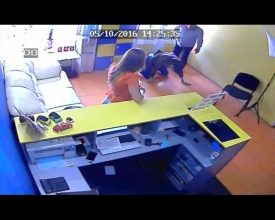 В Одессе детский врач жестоко избил сотрудников салона автопроката
