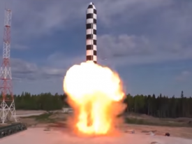 Россия показала видео испытаний новой мощной ракеты «Сармат»
