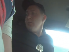 «За 10 тысяч уедешь»: появилось видео, как полицейский требовал взятку у водителя 