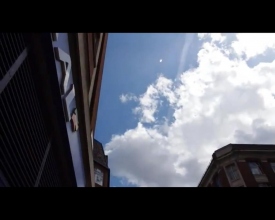 Над центром Лондона полетали НЛО 